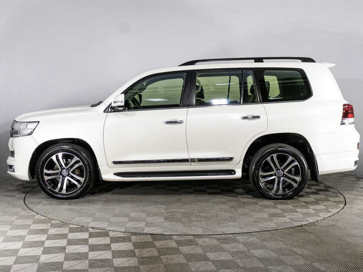 Toyota Land Cruiser с пробегом — 2016 год. Фото: #7