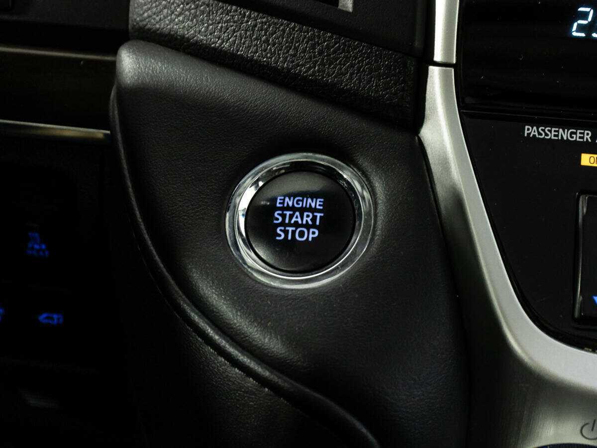 Toyota Land Cruiser с пробегом — 2016 год. Фото: #19