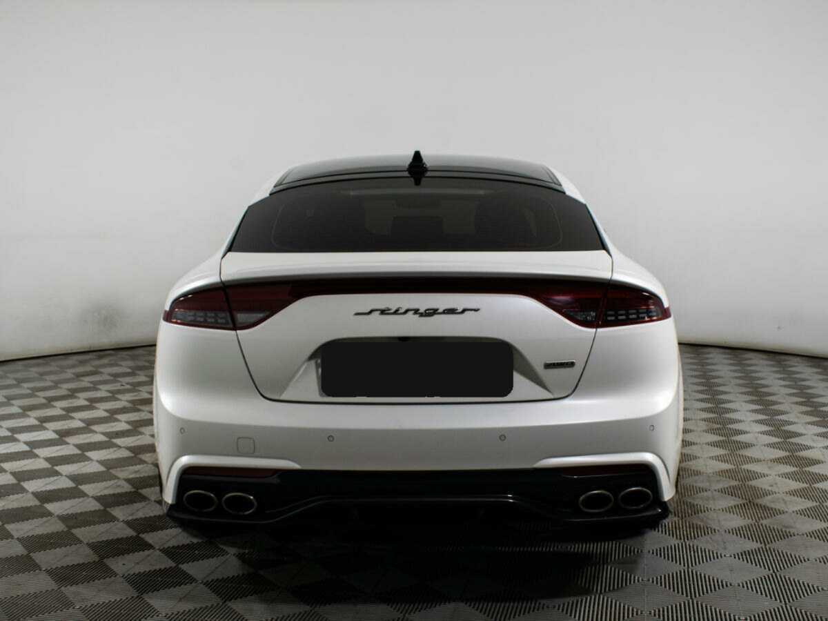 Kia Stinger с пробегом — 2021 год. Фото: #3