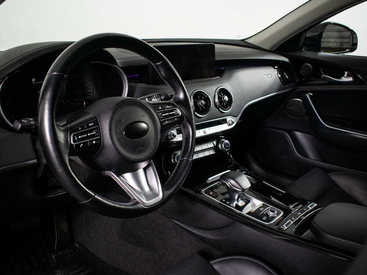 Kia Stinger с пробегом — 2021 год. Фото: #8