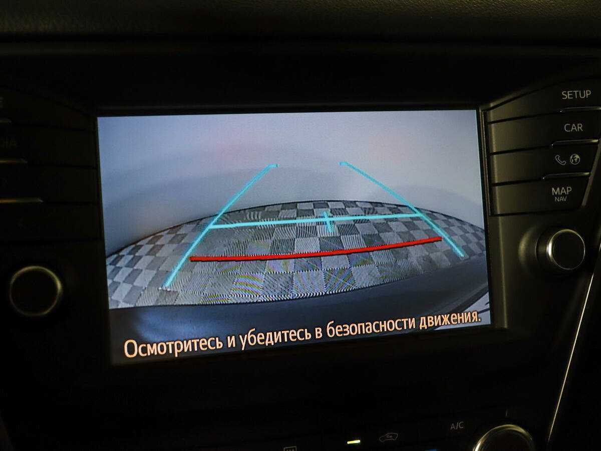 Toyota Avensis с пробегом — 2018 год. Фото: #11