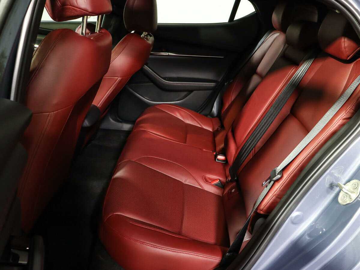 Mazda 3 с пробегом — 2023 год. Фото: #7