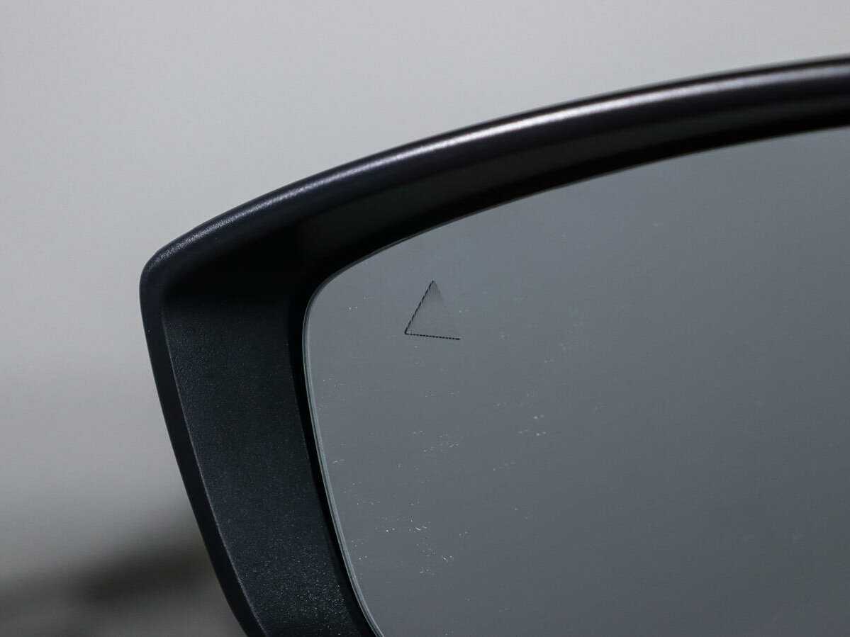 Mazda 3 с пробегом — 2023 год. Фото: #13