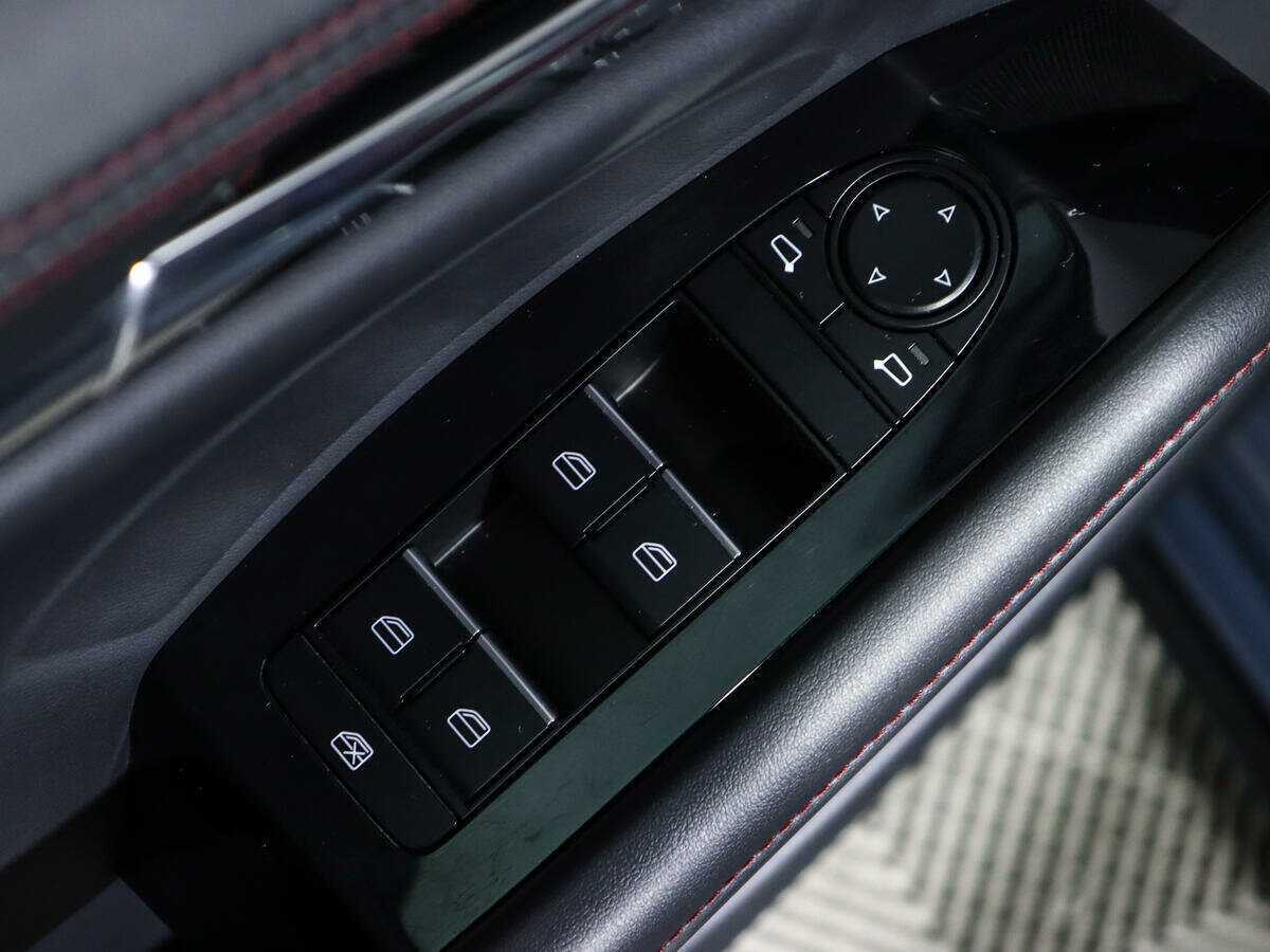 Mazda 3 с пробегом — 2023 год. Фото: #14