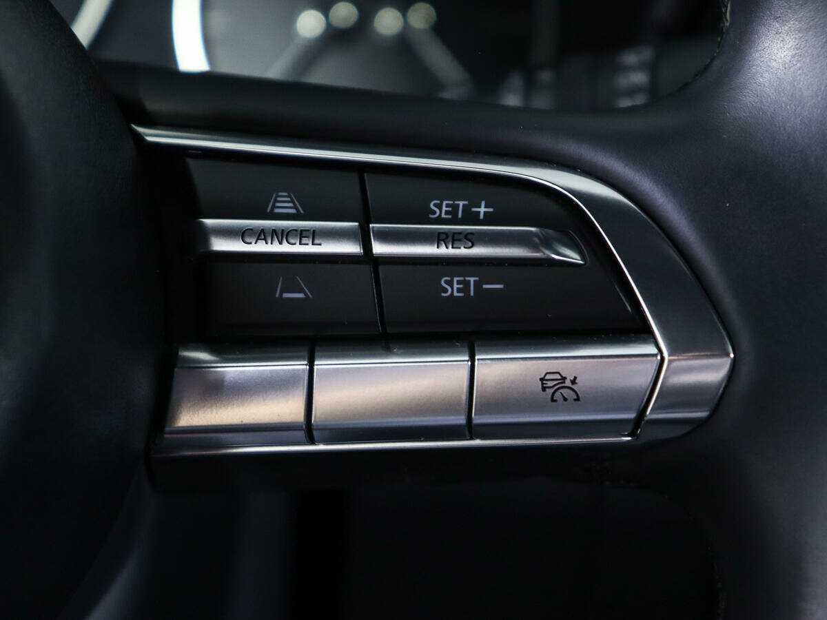 Mazda 3 с пробегом — 2023 год. Фото: #19