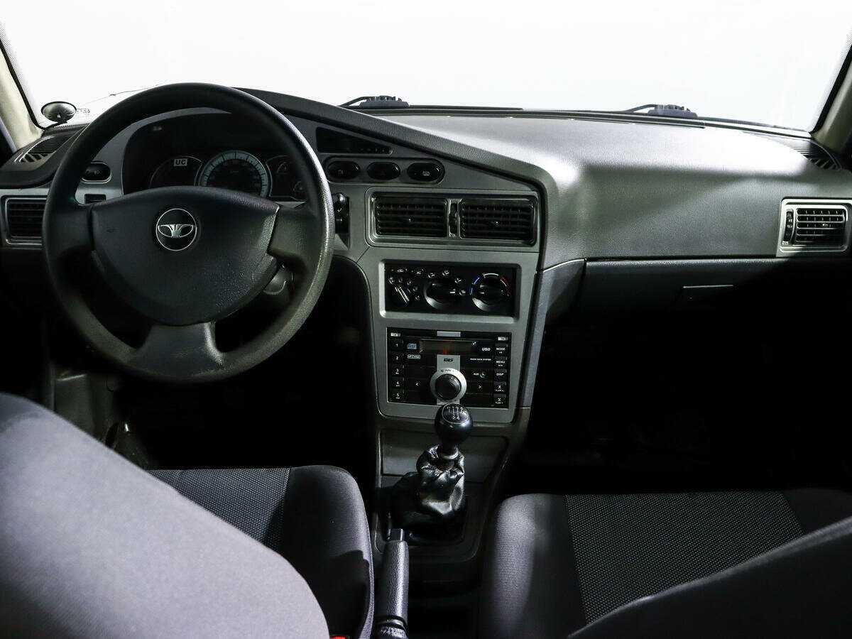 Daewoo Nexia с пробегом — 2012 год. Фото: #11