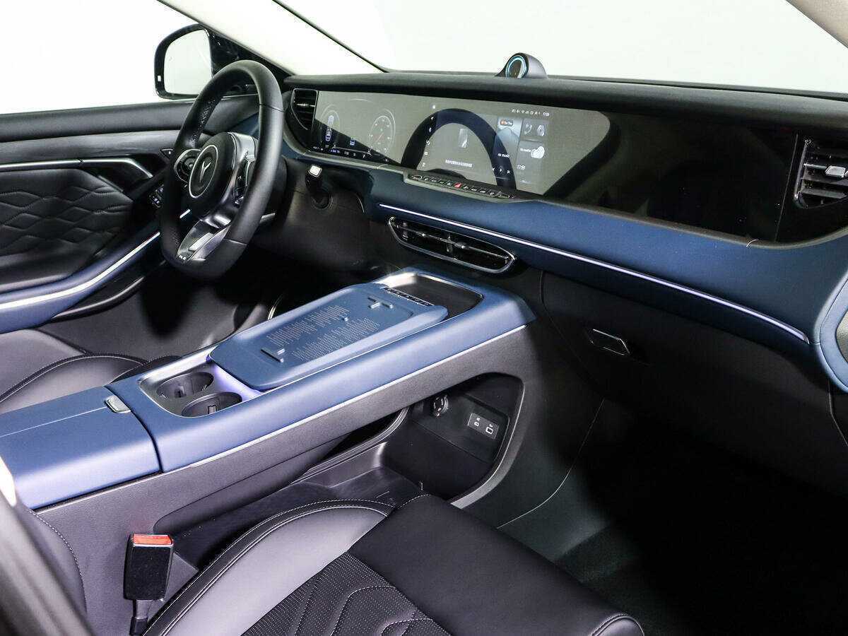 Voyah Free с пробегом — 2023 год. Фото: #8