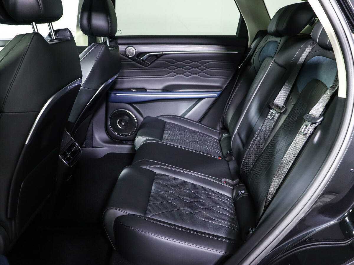 Voyah Free с пробегом — 2023 год. Фото: #9