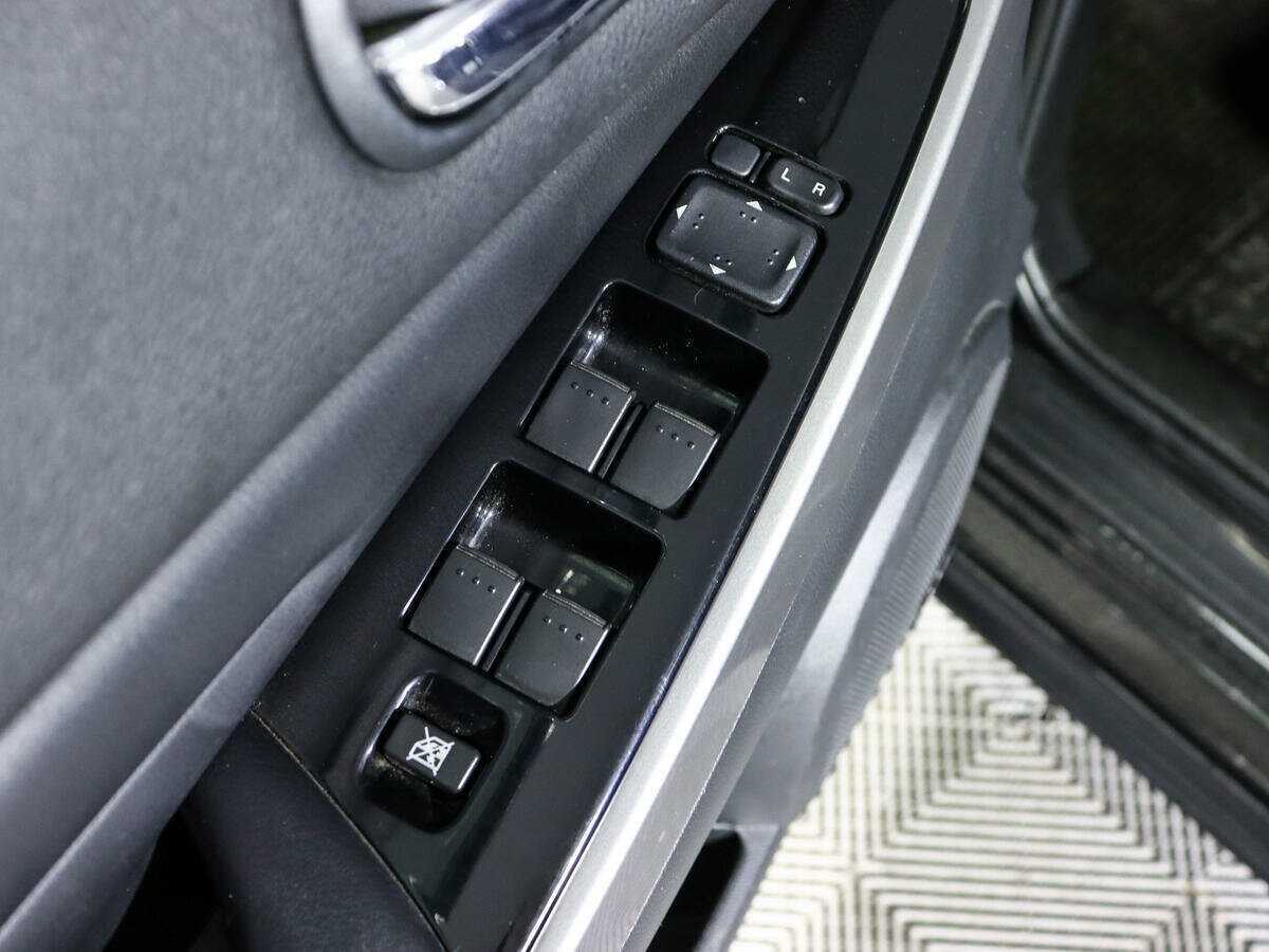 Mazda CX-7 с пробегом — 2010 год. Фото: #15