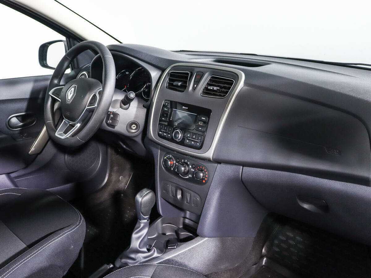 Renault Logan с пробегом — 2022 год. Фото: #6