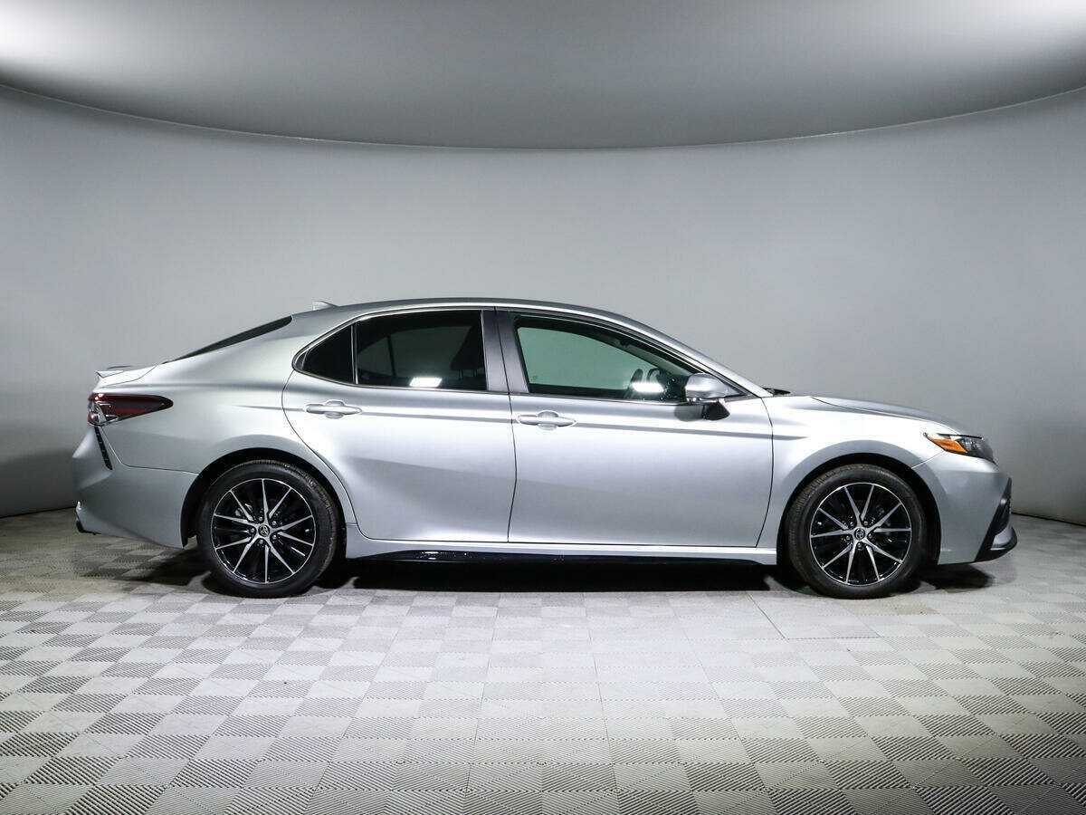 Toyota Camry с пробегом — 2022 год. Фото: #3