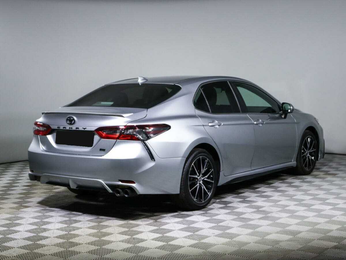 Toyota Camry с пробегом — 2022 год. Фото: #4