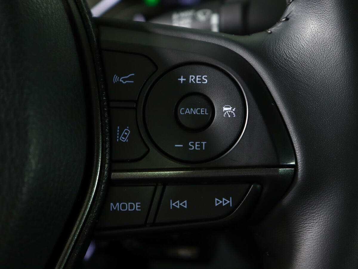 Toyota Camry с пробегом — 2022 год. Фото: #18