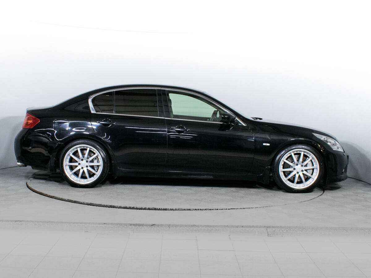 Infiniti G с пробегом — 2012 год. Фото: #3