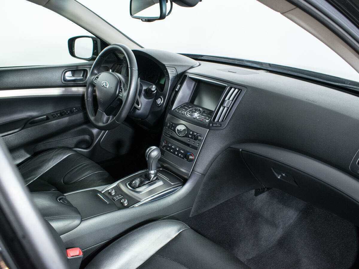 Infiniti G с пробегом — 2012 год. Фото: #8
