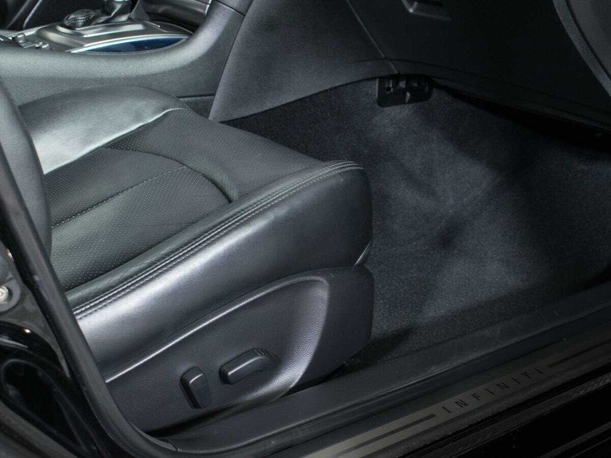 Infiniti G с пробегом — 2012 год. Фото: #17