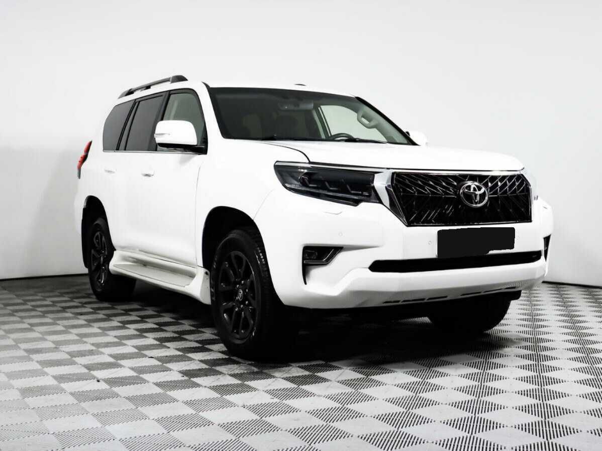 Toyota Land Cruiser Prado с пробегом — 2017 год. Фото: #2