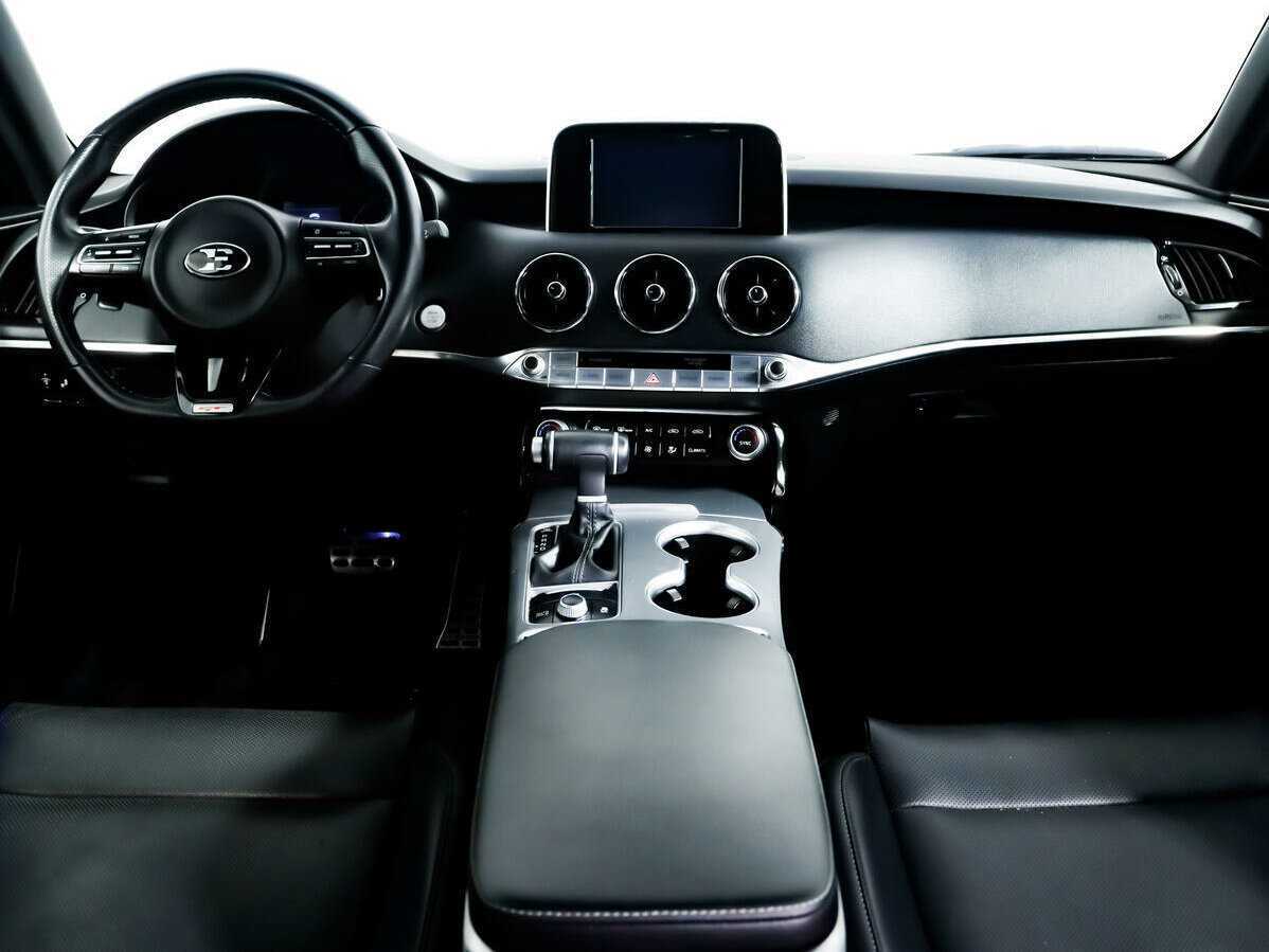 Kia Stinger с пробегом — 2020 год. Фото: #10