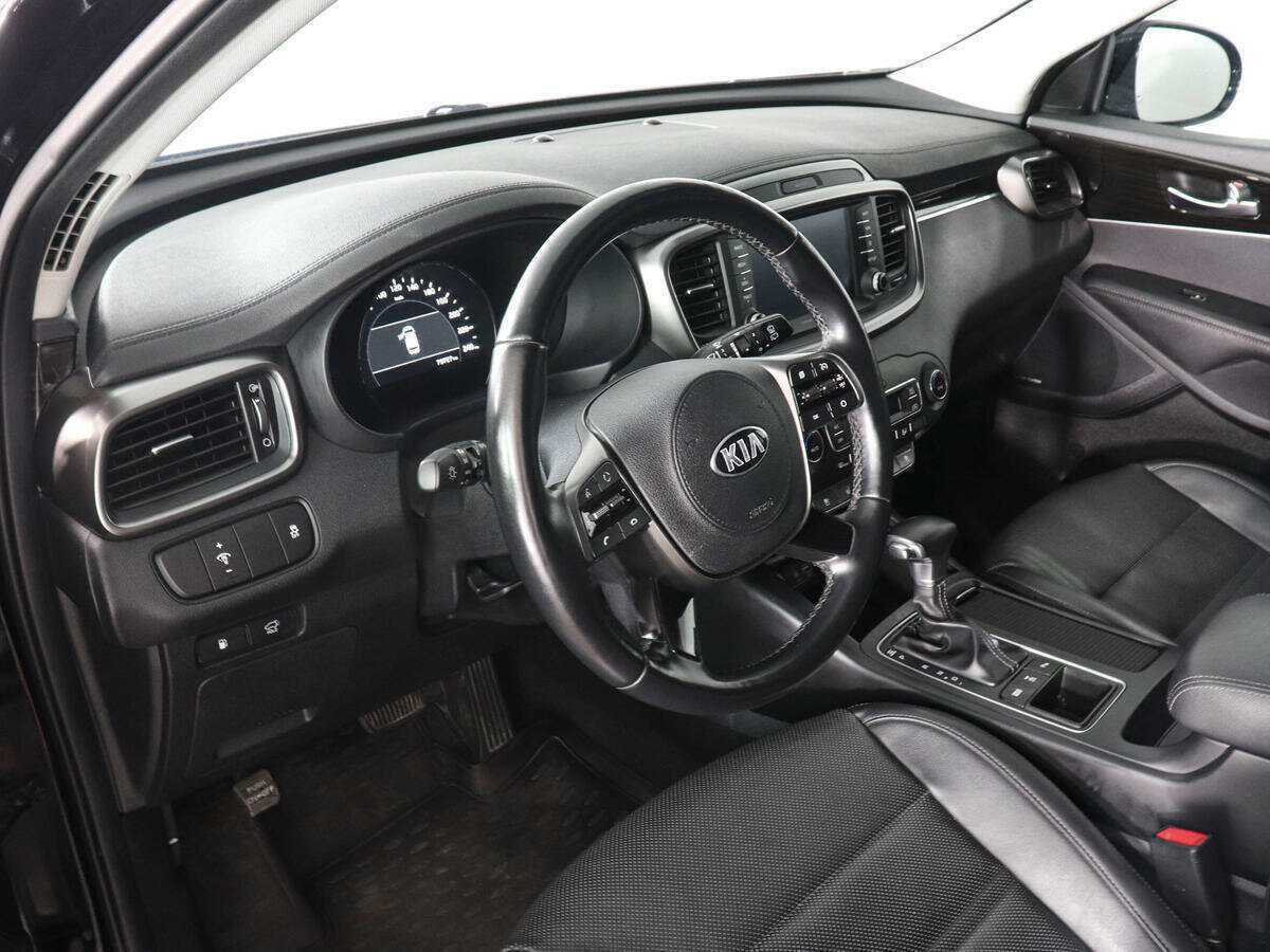 Kia Sorento с пробегом — 2019 год. Фото: #8