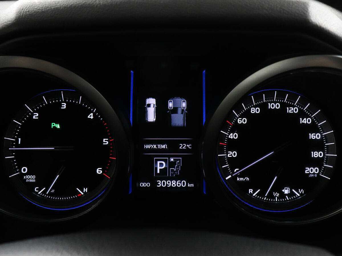 Toyota Land Cruiser Prado с пробегом — 2017 год. Фото: #10