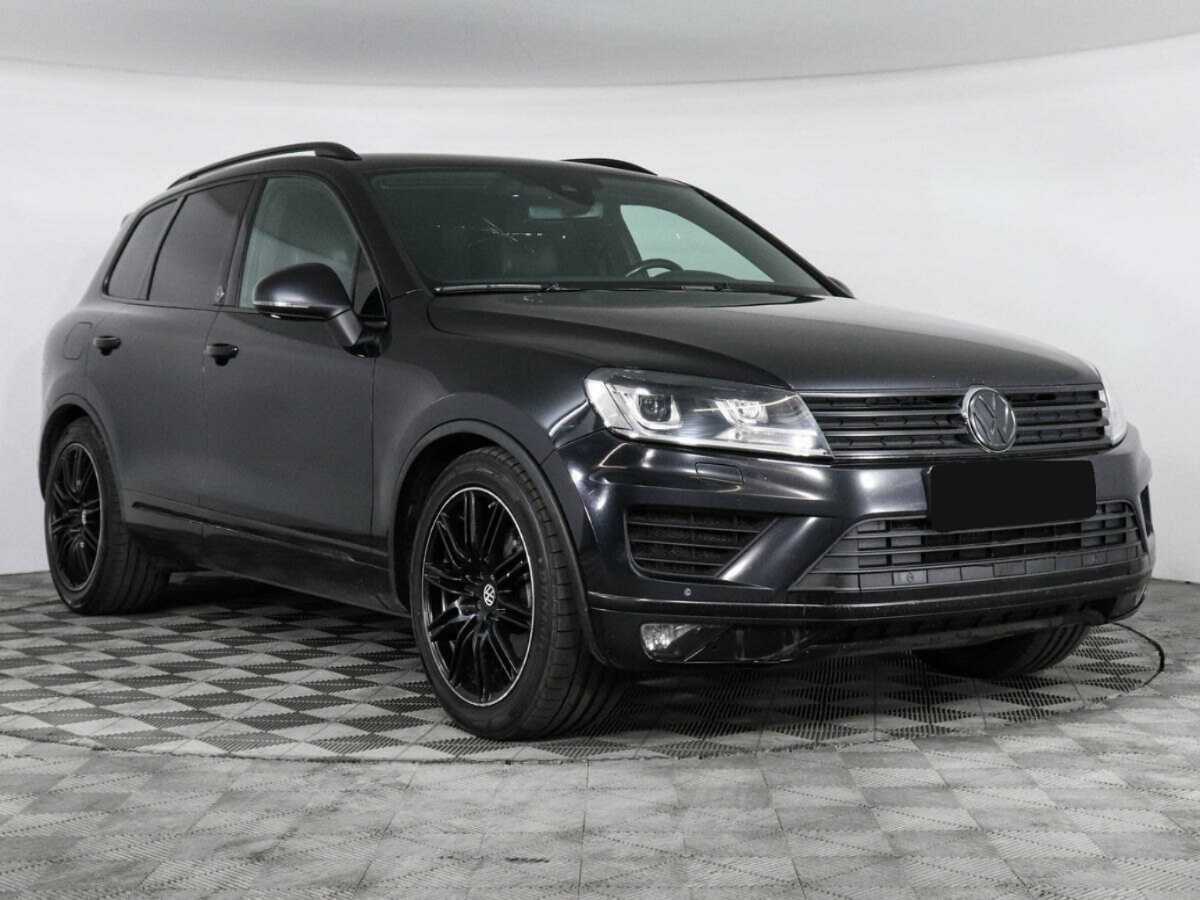 Volkswagen Touareg с пробегом — 2017 год. Фото: #1