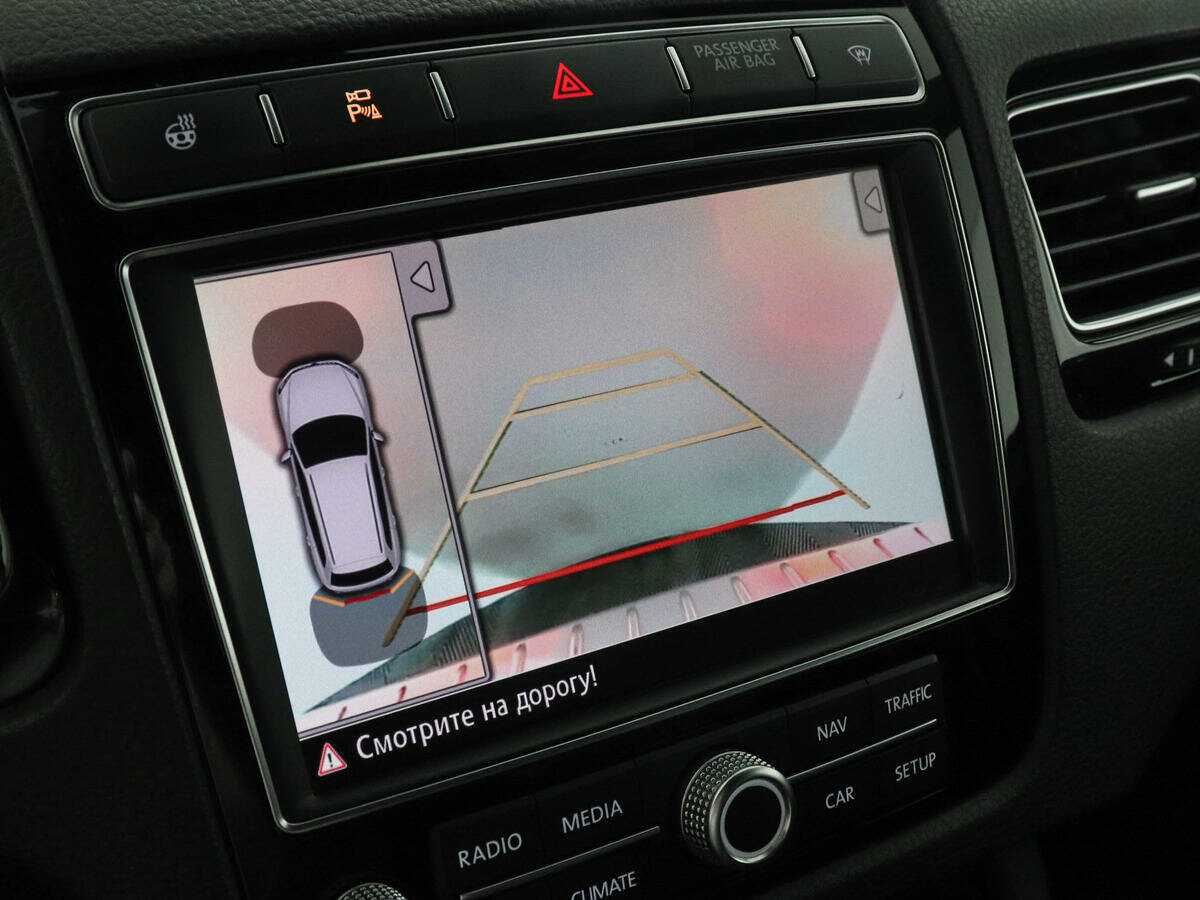 Volkswagen Touareg с пробегом — 2017 год. Фото: #8