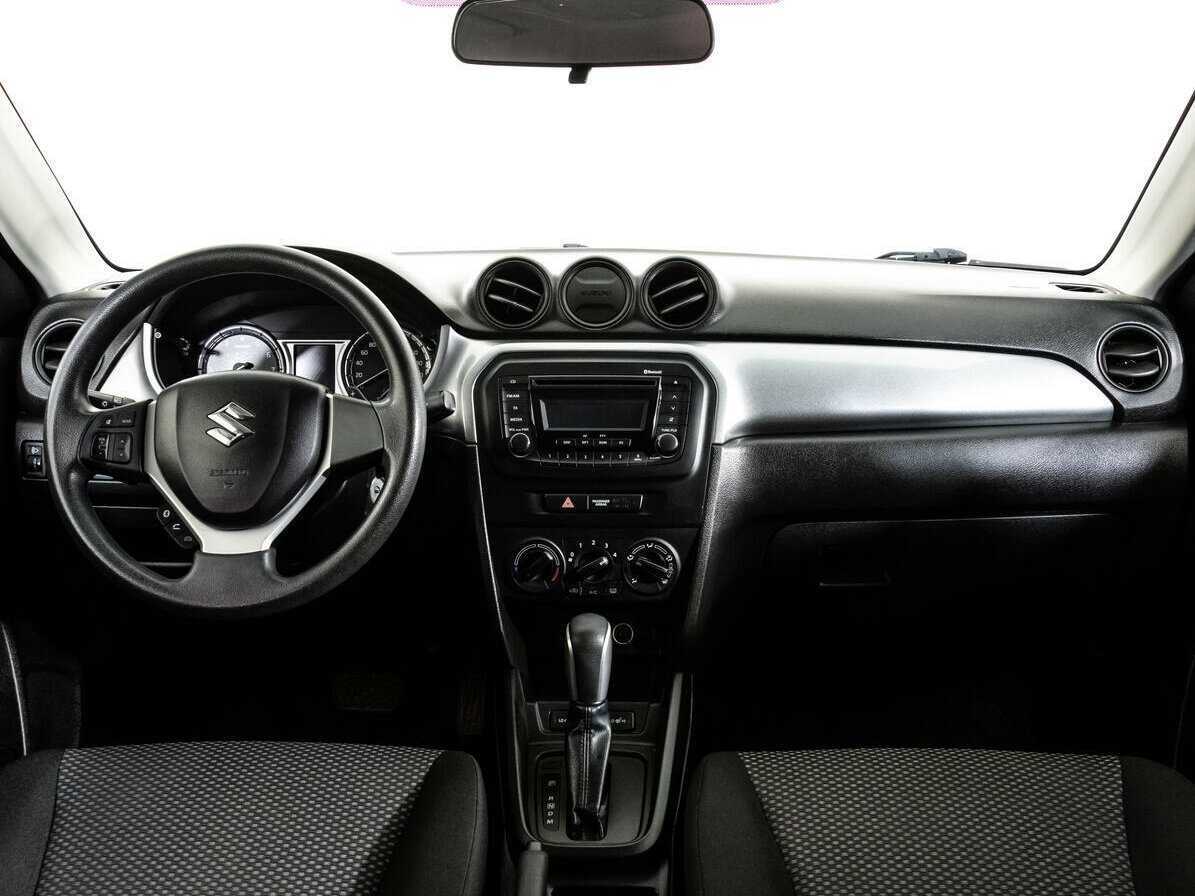 Suzuki Vitara с пробегом — 2017 год. Фото: #9