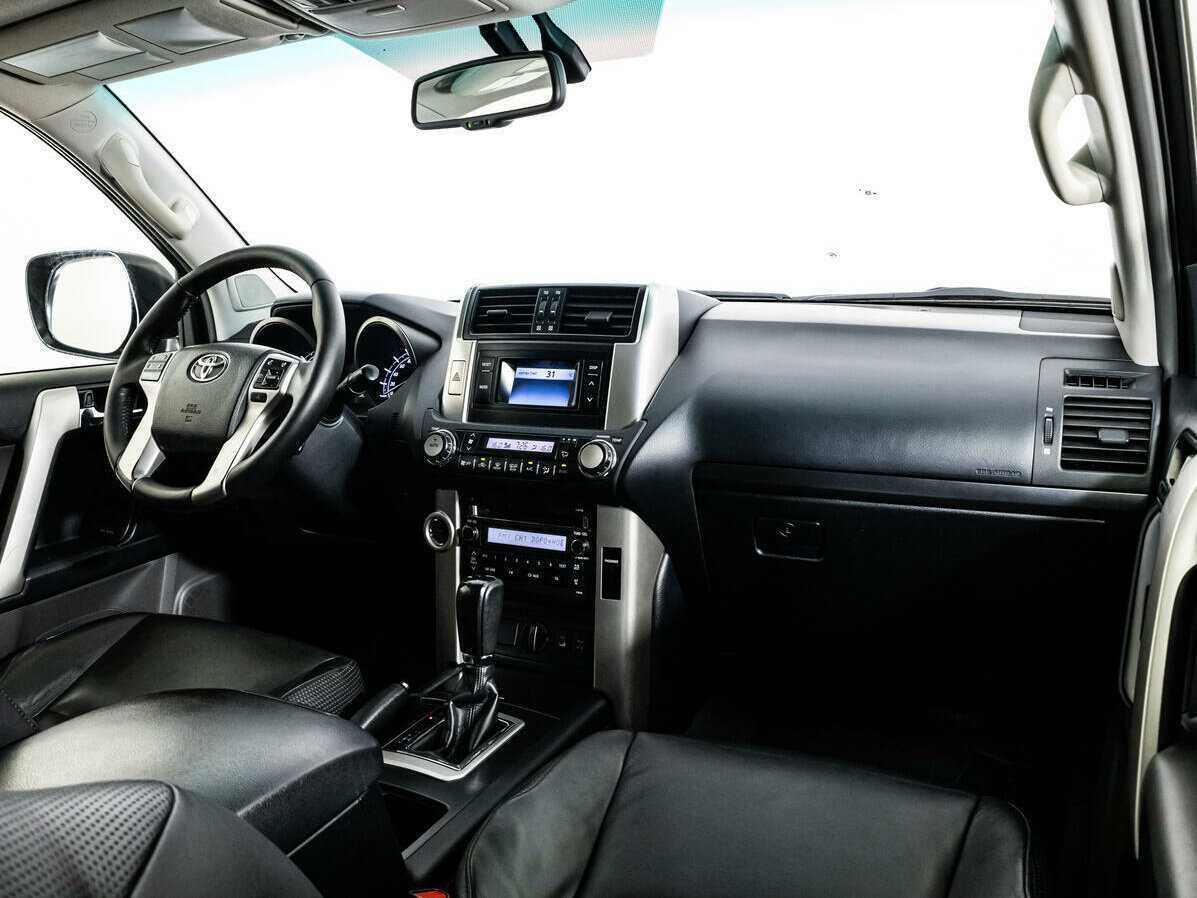 Toyota Land Cruiser Prado с пробегом — 2010 год. Фото: #6