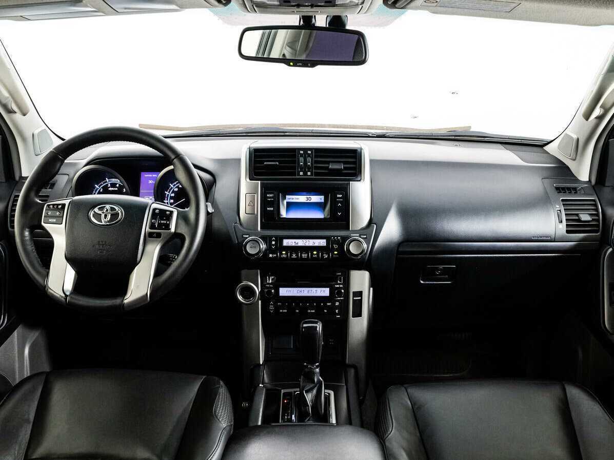 Toyota Land Cruiser Prado с пробегом — 2010 год. Фото: #7