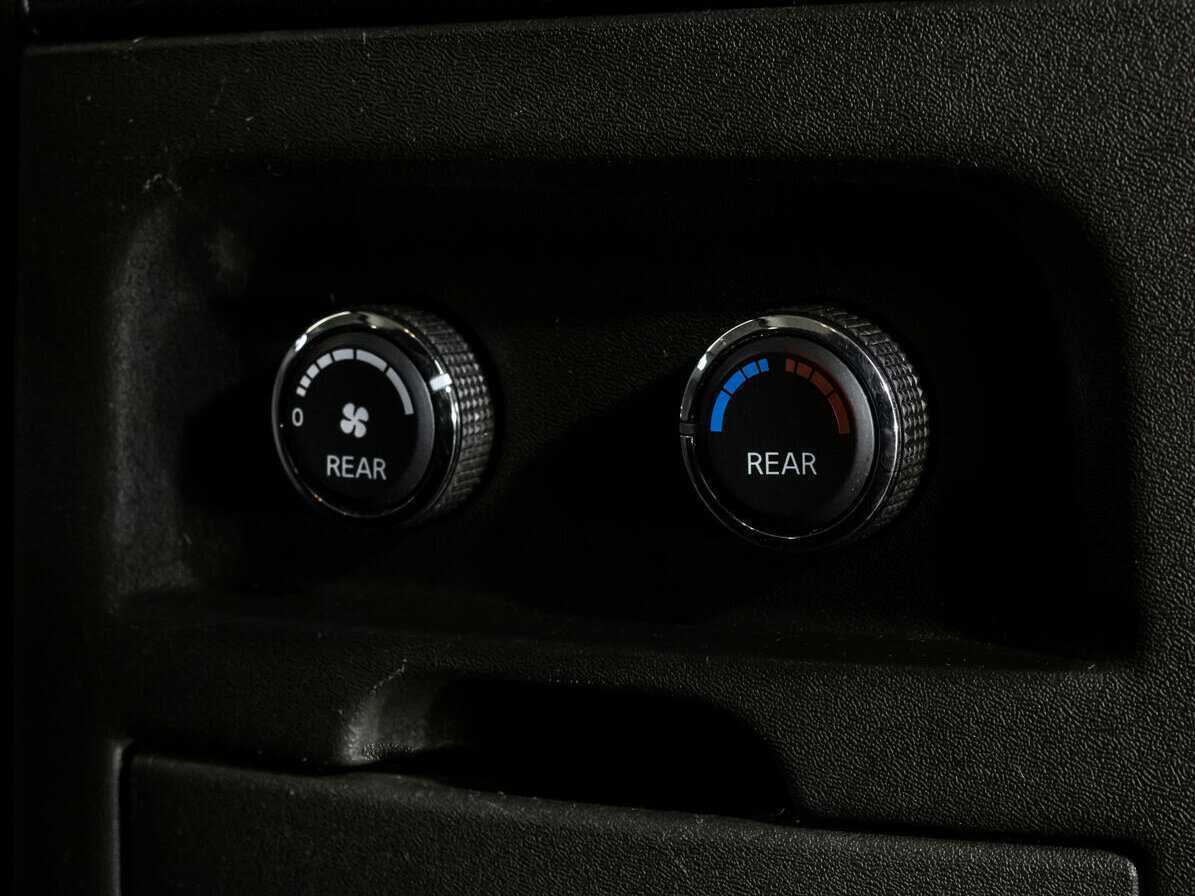 Nissan Pathfinder с пробегом — 2010 год. Фото: #16