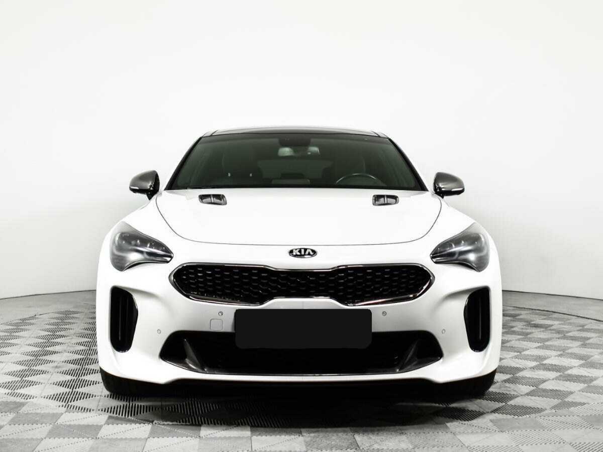 Kia Stinger с пробегом — 2019 год. Фото: #1