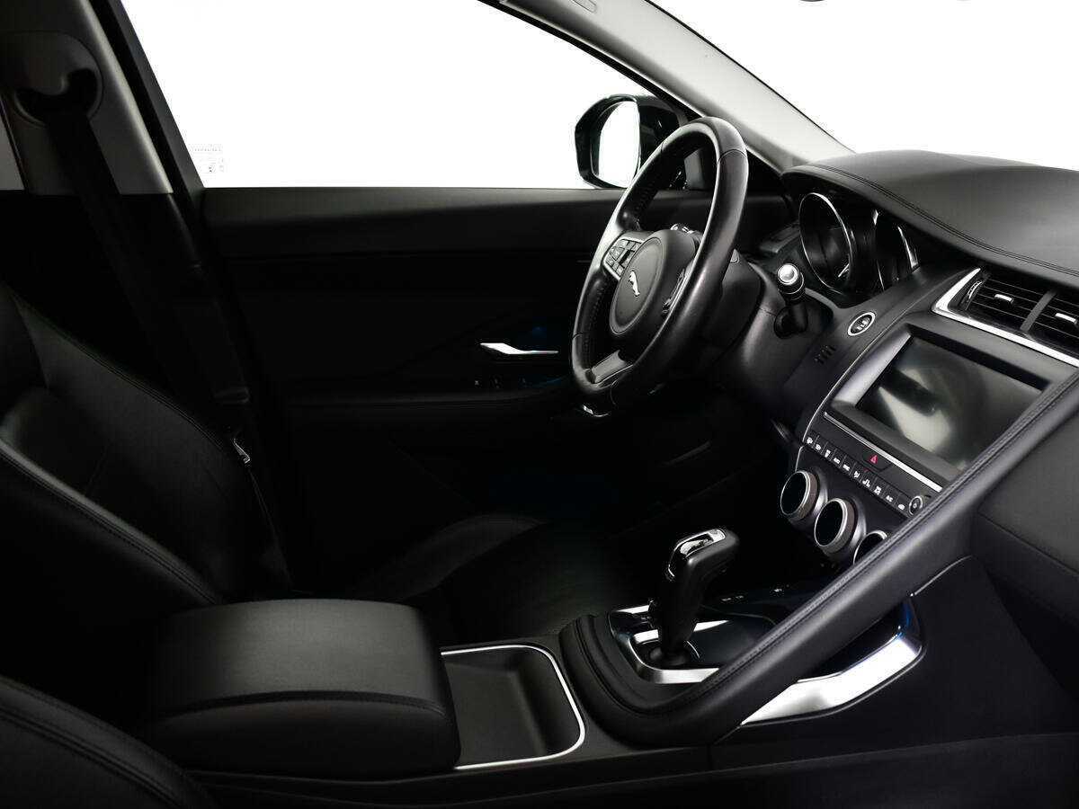 Jaguar E-Pace с пробегом — 2019 год. Фото: #6