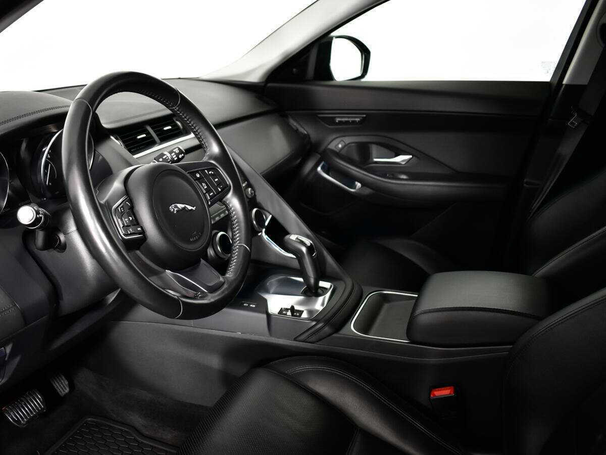 Jaguar E-Pace с пробегом — 2019 год. Фото: #9
