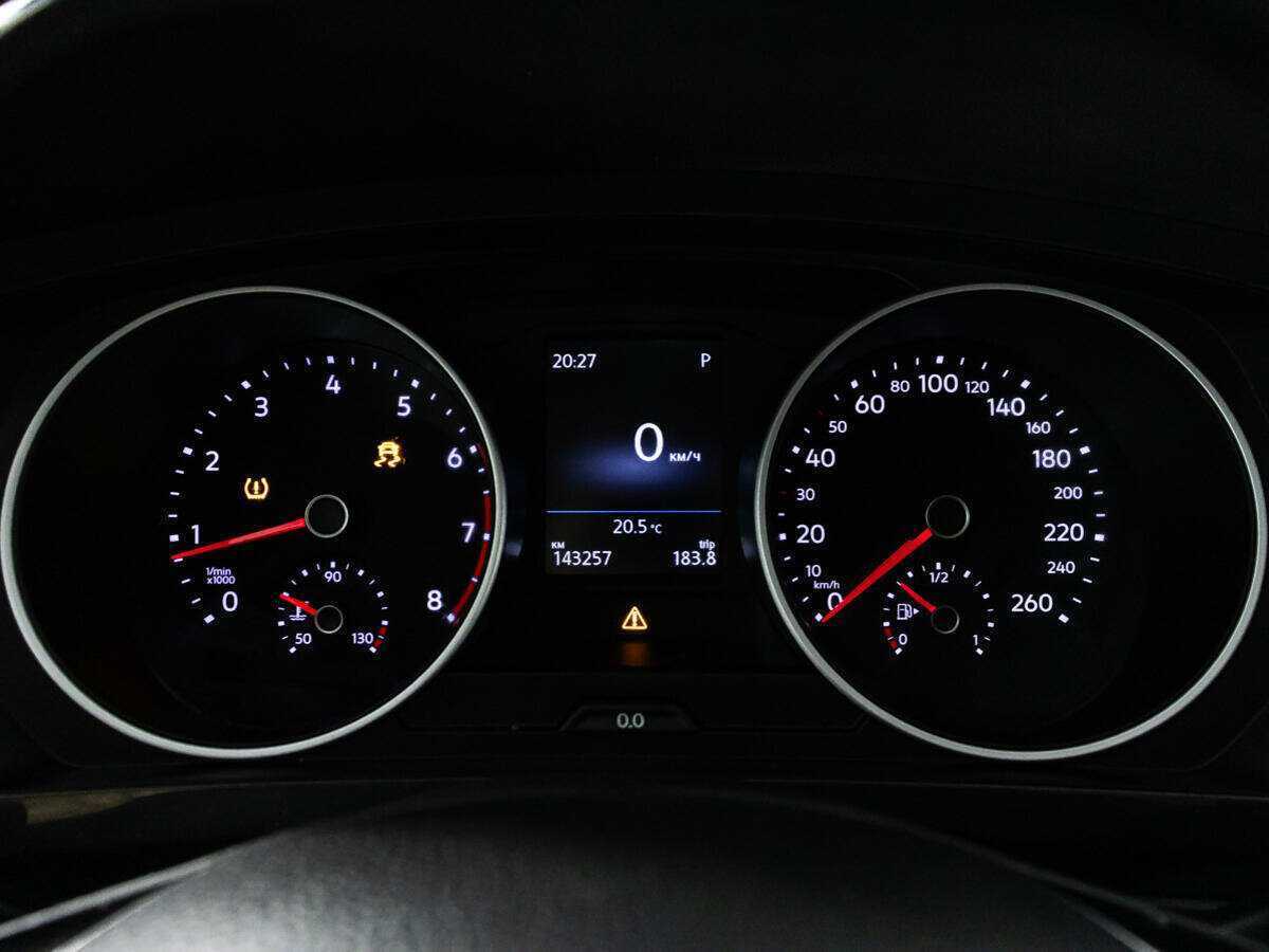 Volkswagen Tiguan с пробегом — 2017 год. Фото: #11