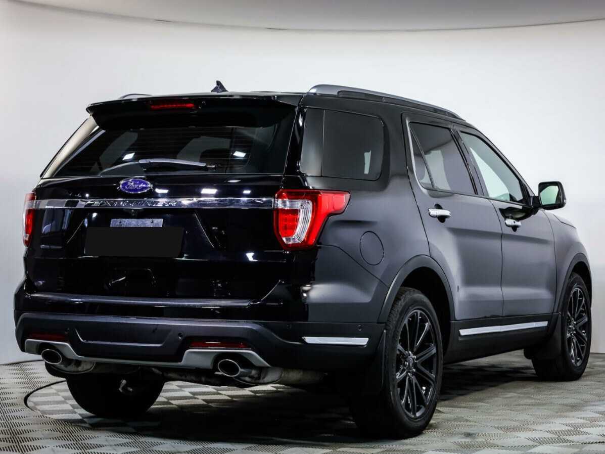 Ford Explorer с пробегом — 2018 год. Фото: #3