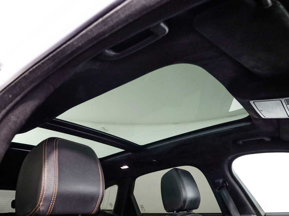 Jaguar F-Pace с пробегом — 2016 год. Фото: #13