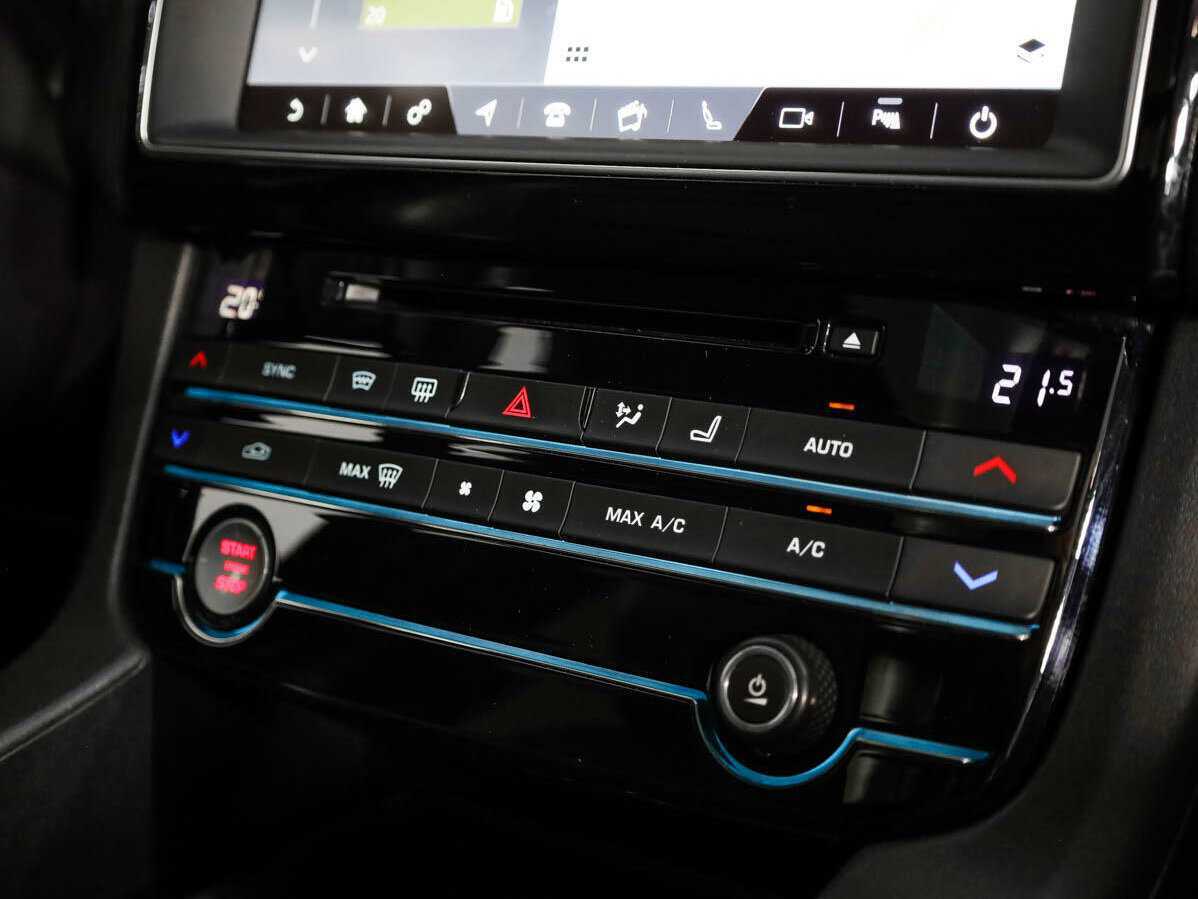 Jaguar F-Pace с пробегом — 2016 год. Фото: #16