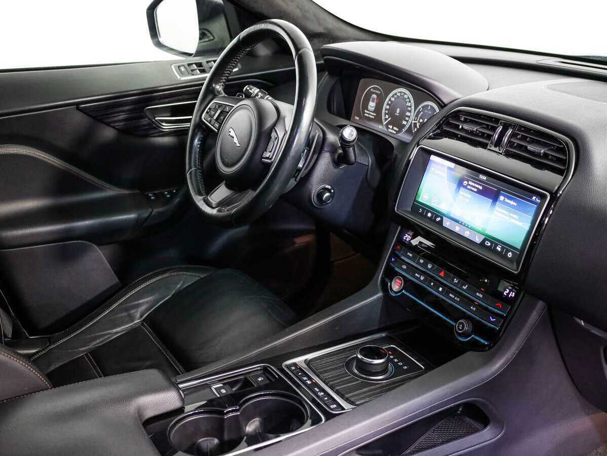 Jaguar F-Pace с пробегом — 2016 год. Фото: #17