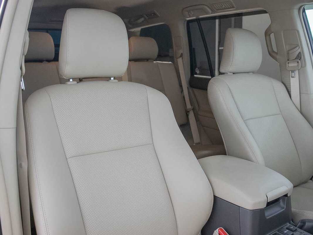 Toyota Land Cruiser Prado с пробегом — 2022 год. Фото: #11