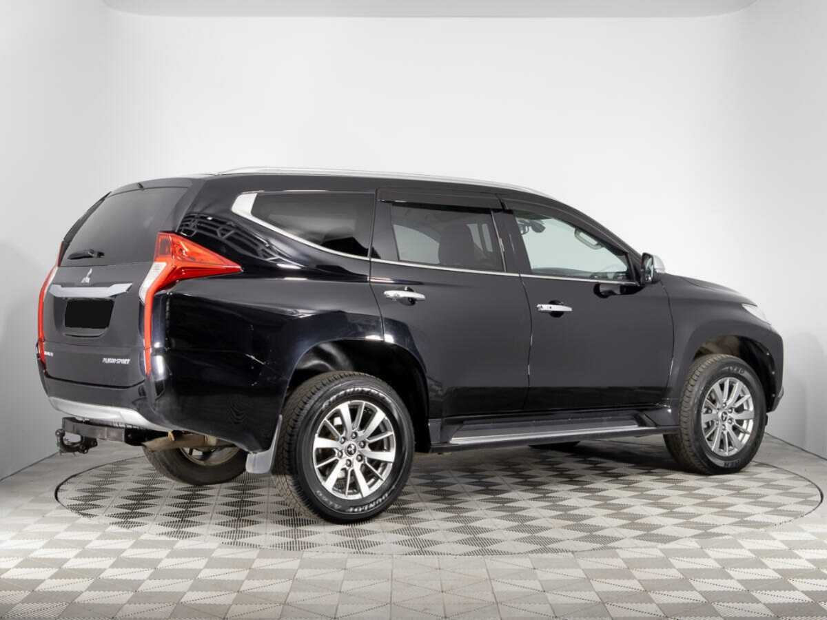 Mitsubishi Pajero Sport с пробегом — 2018 год. Фото: #4