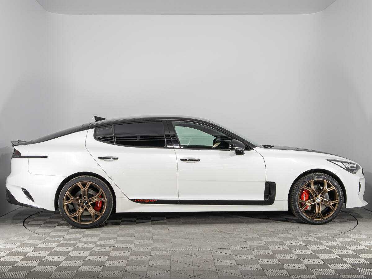 Kia Stinger с пробегом — 2018 год. Фото: #3