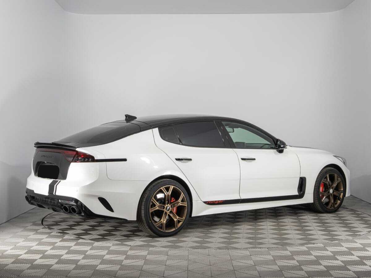 Kia Stinger с пробегом — 2018 год. Фото: #4