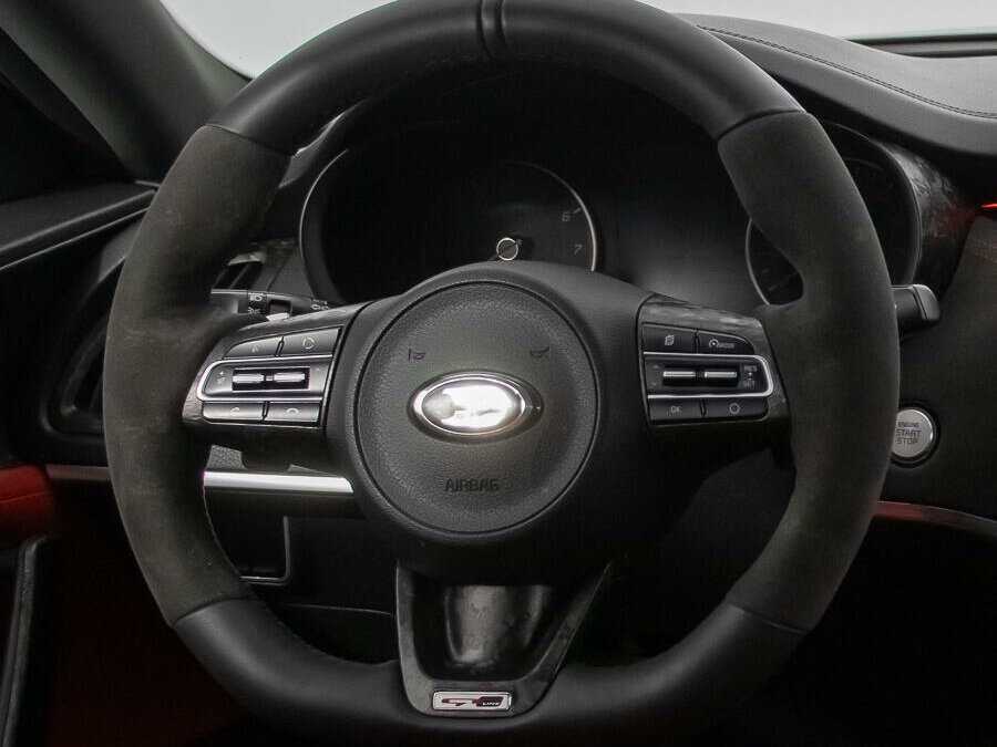 Kia Stinger с пробегом — 2018 год. Фото: #14