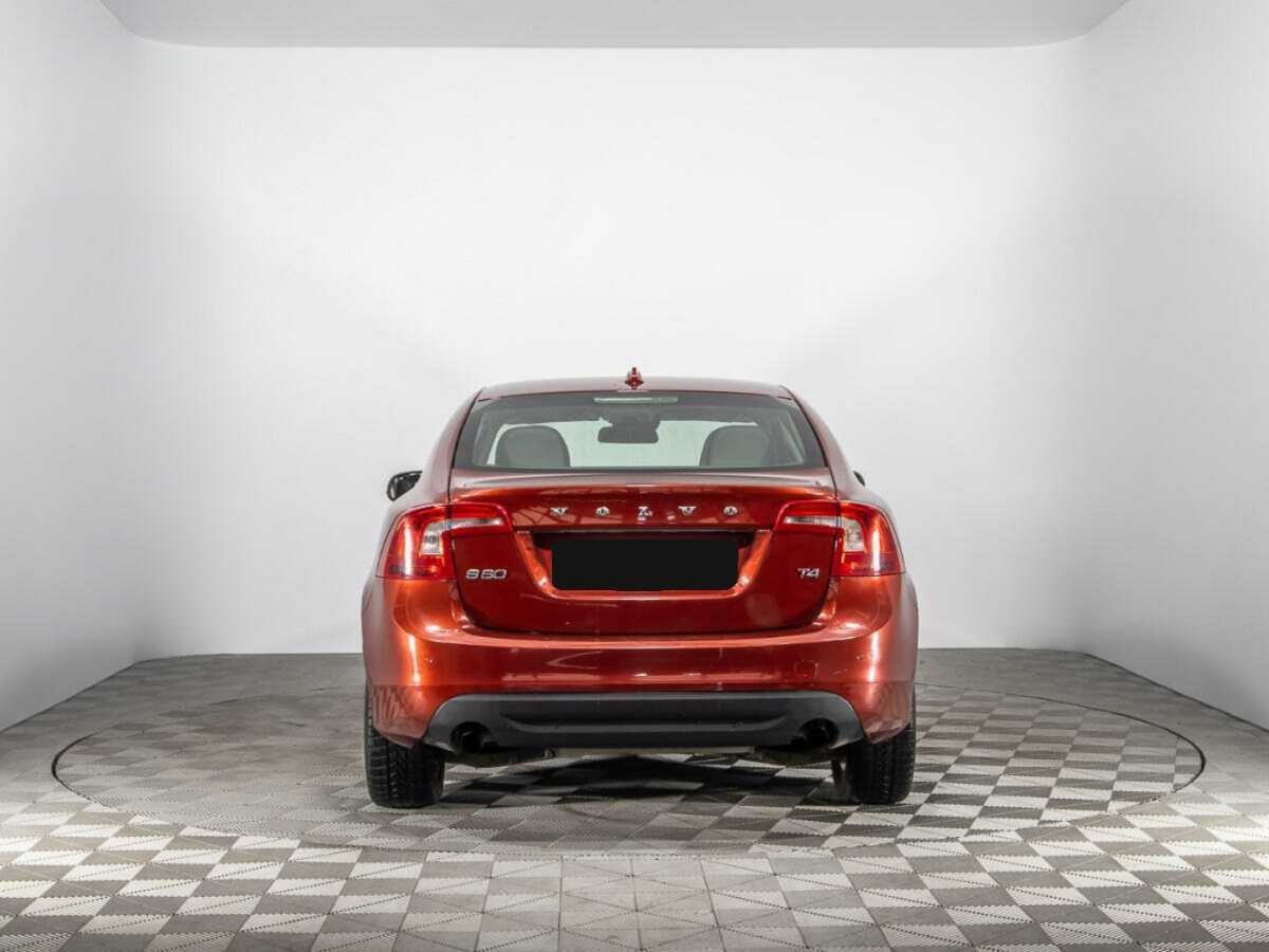 Volvo S60 с пробегом — 2011 год. Фото: #4