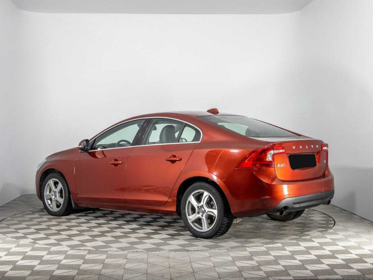 Volvo S60 с пробегом — 2011 год. Фото: #5