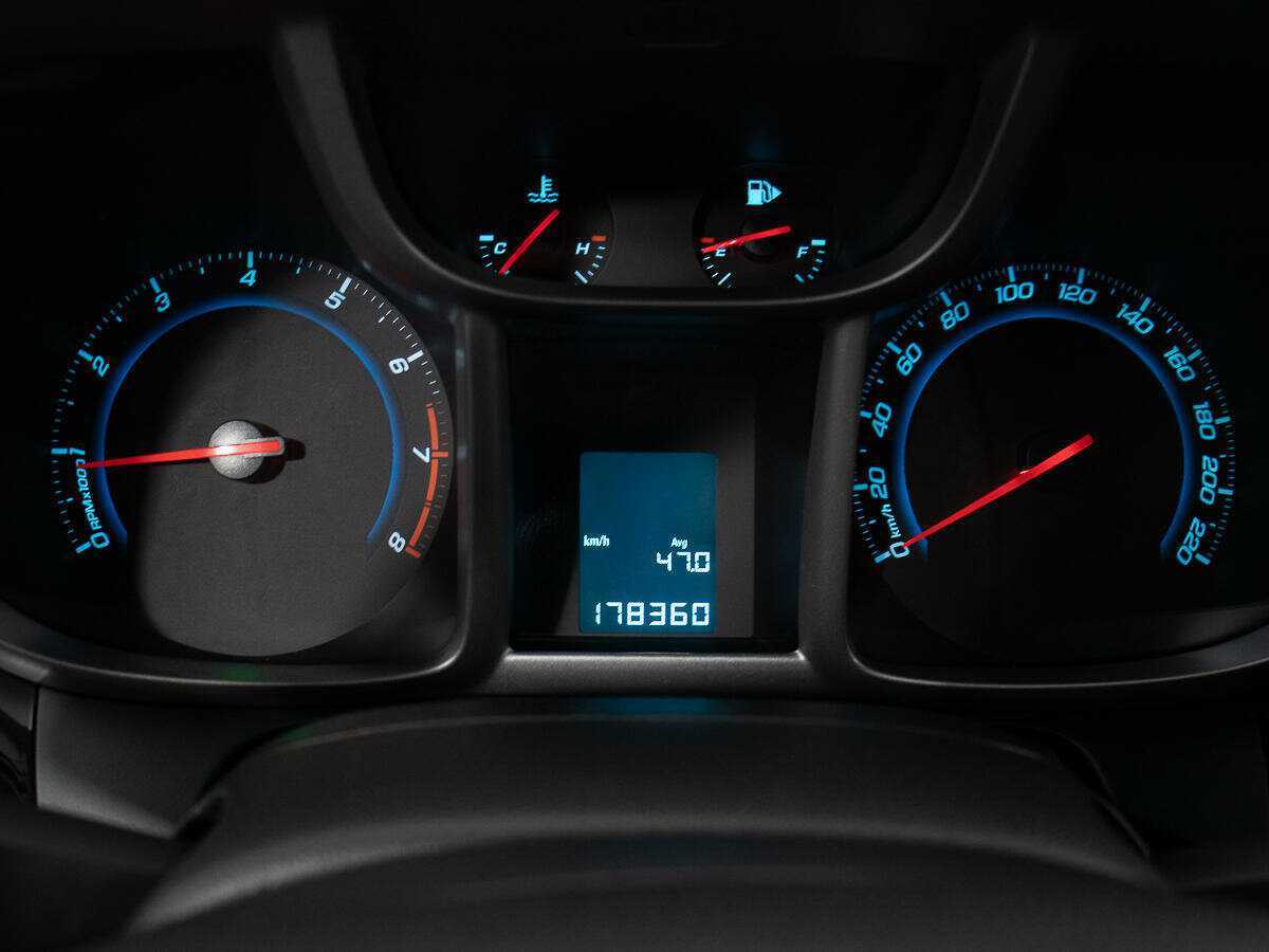 Chevrolet Orlando с пробегом — 2014 год. Фото: #11