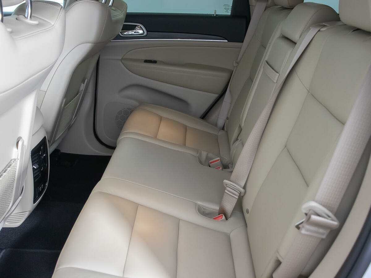 Jeep Grand Cherokee с пробегом — 2021 год. Фото: #10