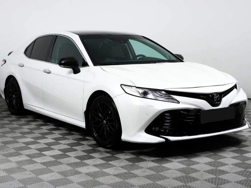 Toyota Camry с пробегом — 2020 год. Фото: #2