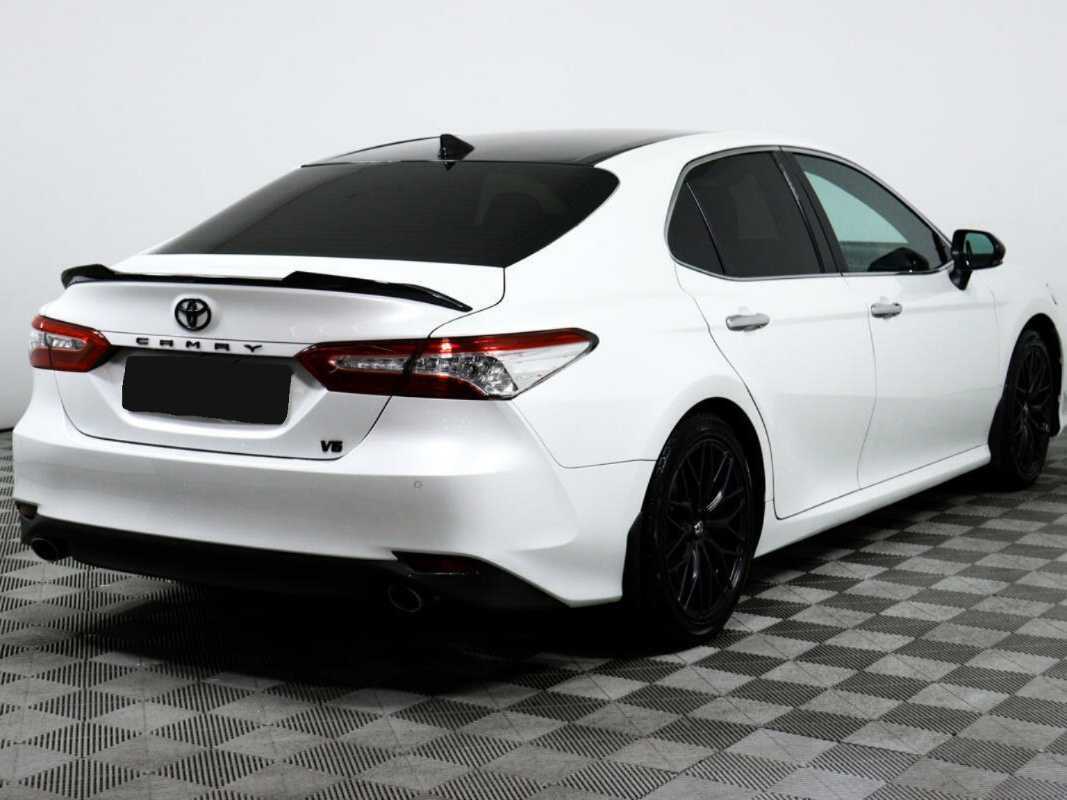 Toyota Camry с пробегом — 2020 год. Фото: #4