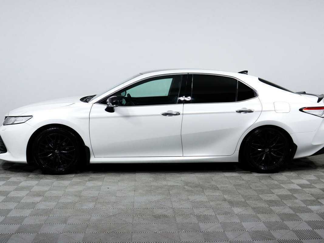 Toyota Camry с пробегом — 2020 год. Фото: #7